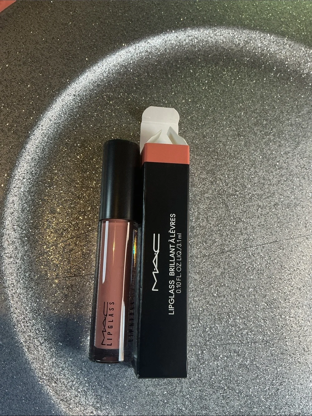 MAC Cosmetics Lipglass Lip Gloss in Please Me - Soft Mauve Pink